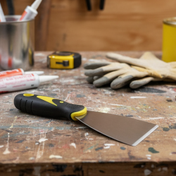 Putty Knife Set with Soft Rubber Handle (1 Pc)